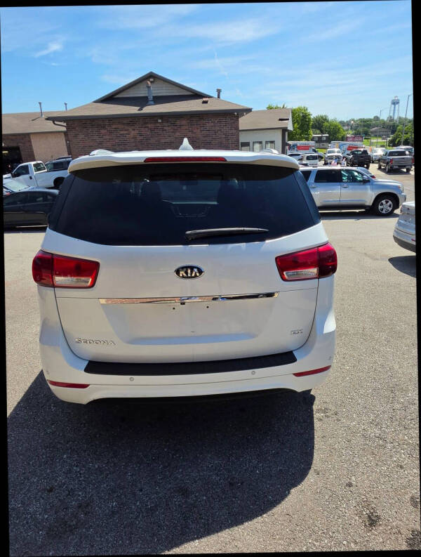 2016 Kia Sedona