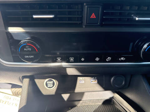 2023 Nissan Rogue SV