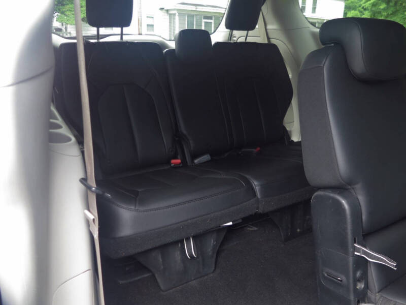 2019 Chrysler Pacifica Touring L