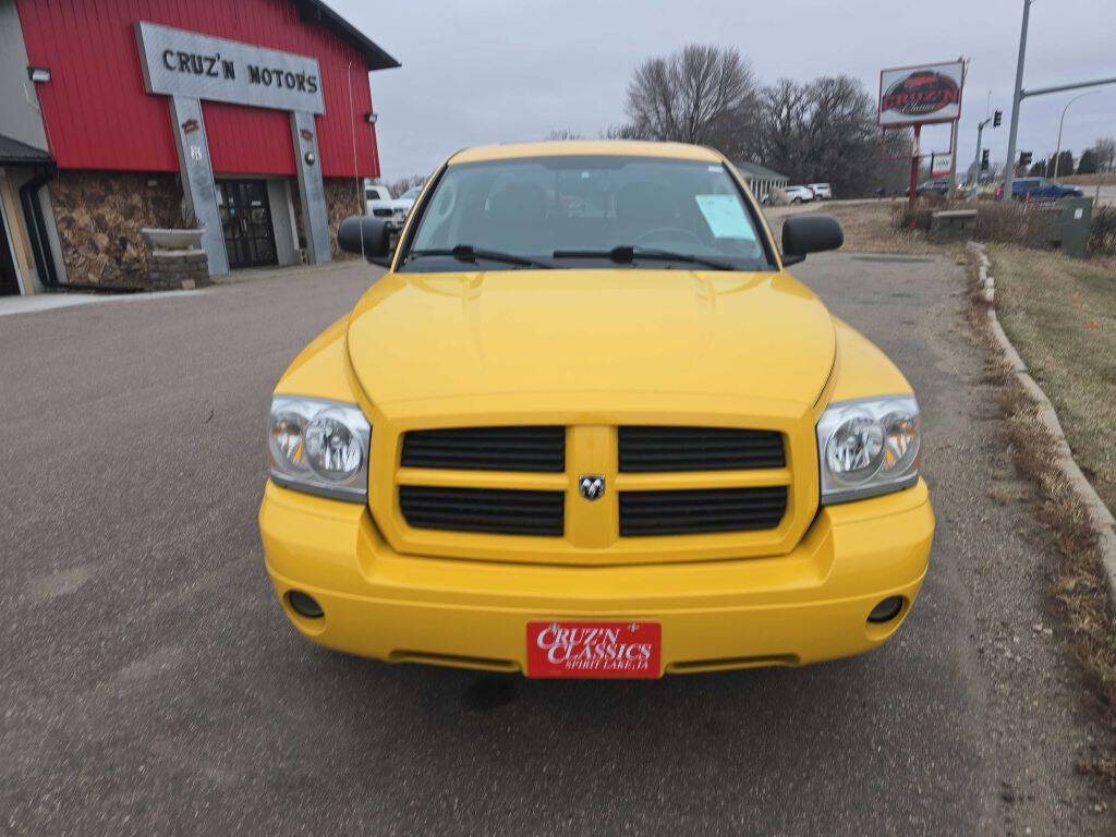 2006 Dodge Dakota 6