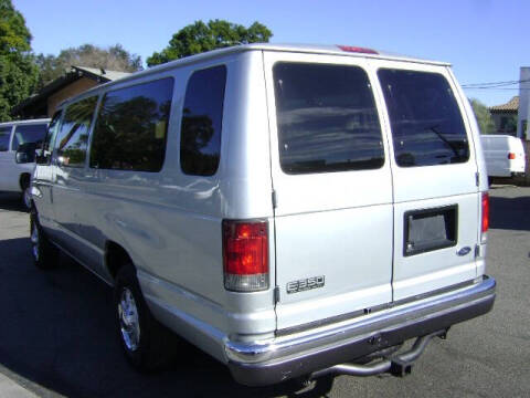 2002 Ford E-Series E-350 SD XL