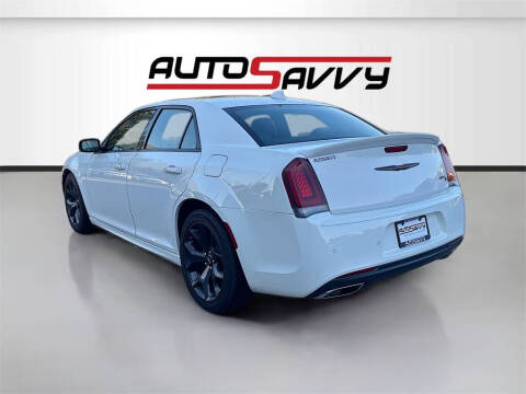 2023 Chrysler 300 S V8