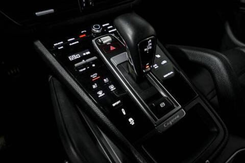 2022 Porsche Cayenne S