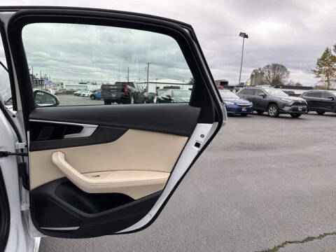 2024 Audi A4 quattro S line Prem Plus 45 TFSI