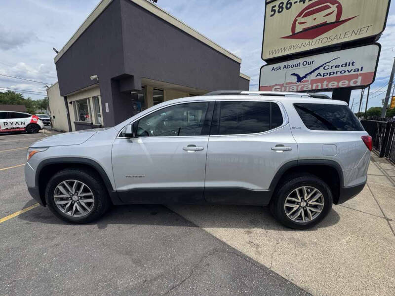 2017 GMC Acadia SLE-2