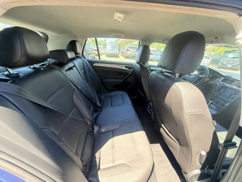 2015 Volkswagen e-Golf SEL Premium