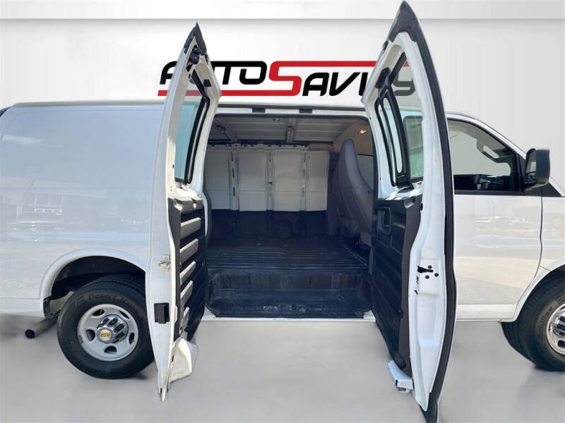 2023 Chevrolet Express 2500