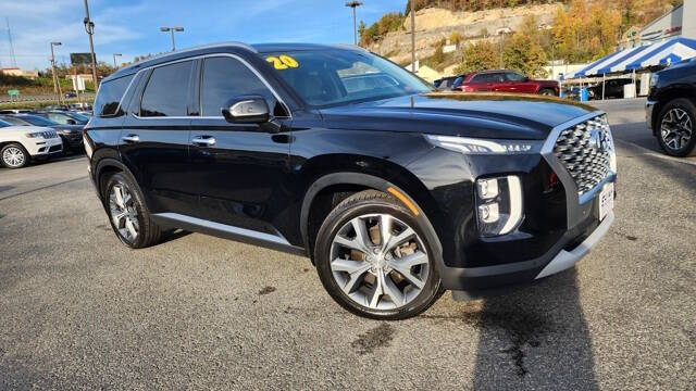 Used 2020 Hyundai Palisade SEL with VIN KM8R3DHE7LU156728 for sale in Hazard, KY