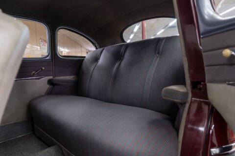 1948 Ford Super Deluxe
