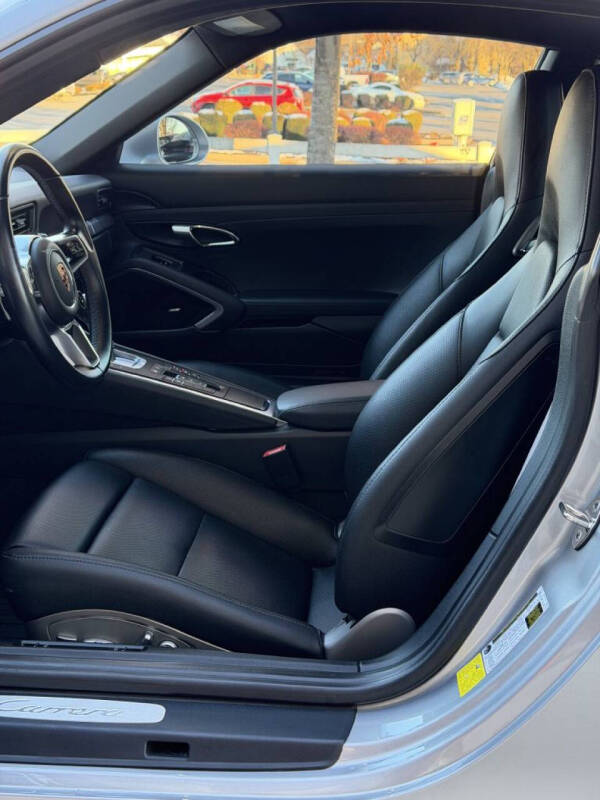 2017 Porsche 911 Carrera