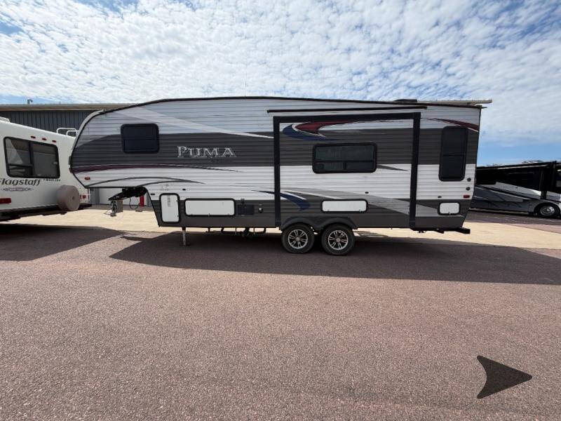 2015 Forest River 253-FBS