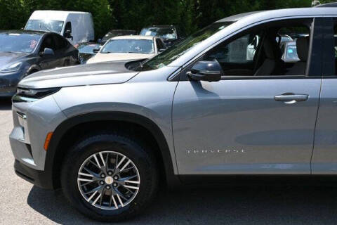 2024 Chevrolet Traverse LT