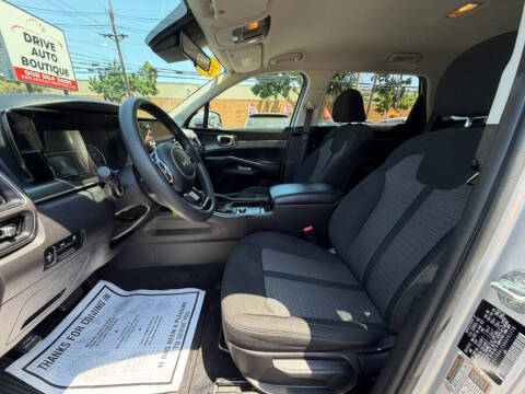 2022 Kia Sorento LX