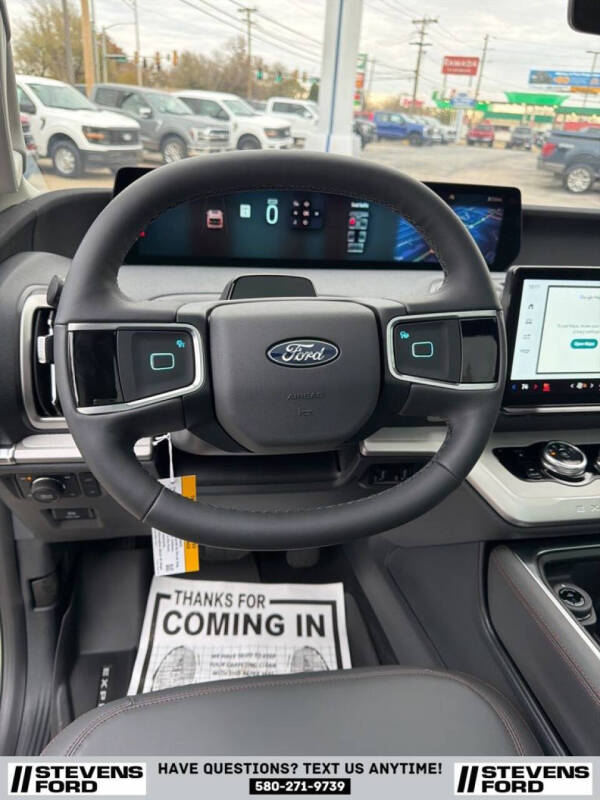 2025 Ford Expedition Active