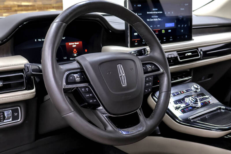 2021 Lincoln Nautilus Reserve