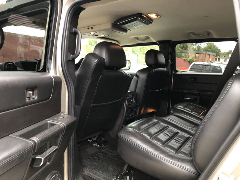 2005 HUMMER H2 Lux Series