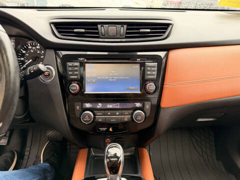 2017 Nissan Rogue SL