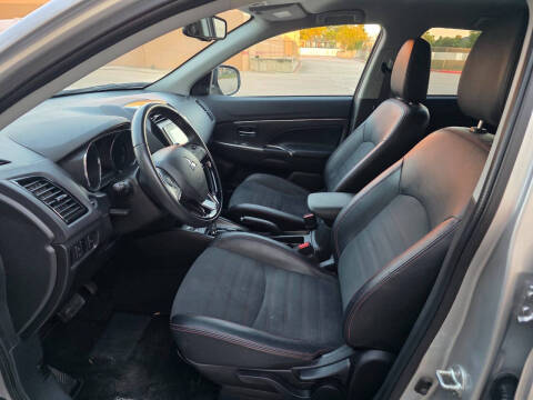 2024 Mitsubishi Outlander Sport SE