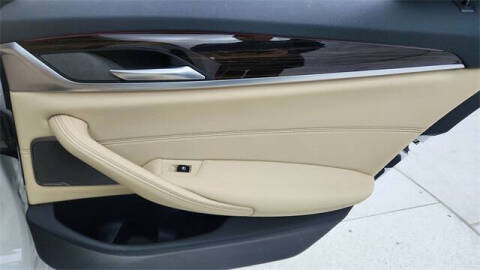 2021 BMW 5 Series 530i