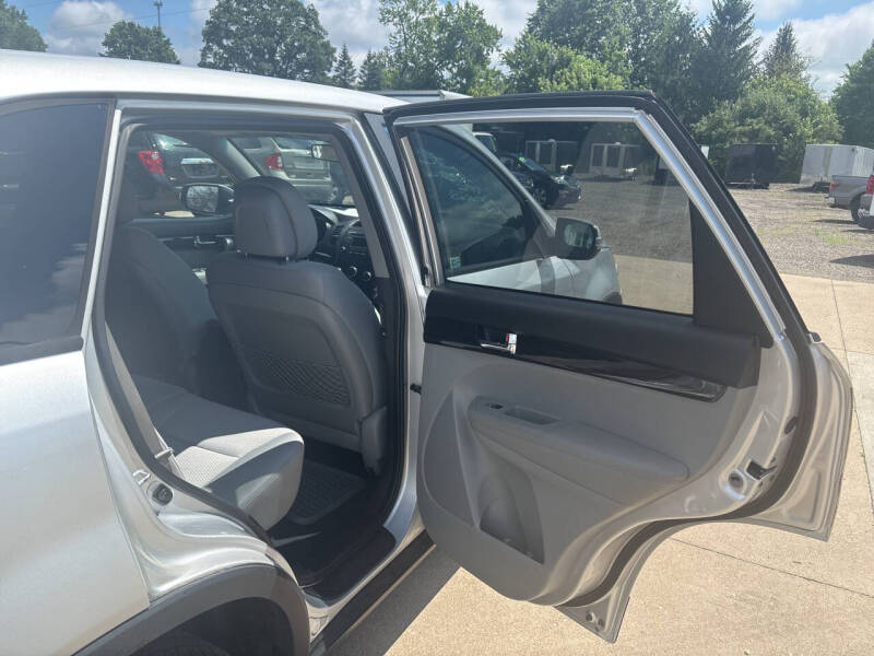 2011 Kia Sorento LX