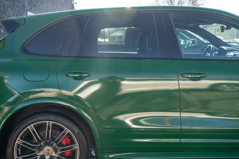 2016 Porsche Cayenne GTS