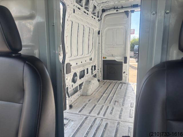 2023 Ford Transit 250