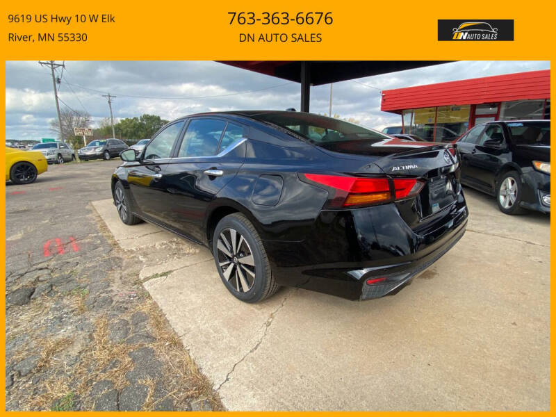 2022 Nissan Altima 2.5 SV