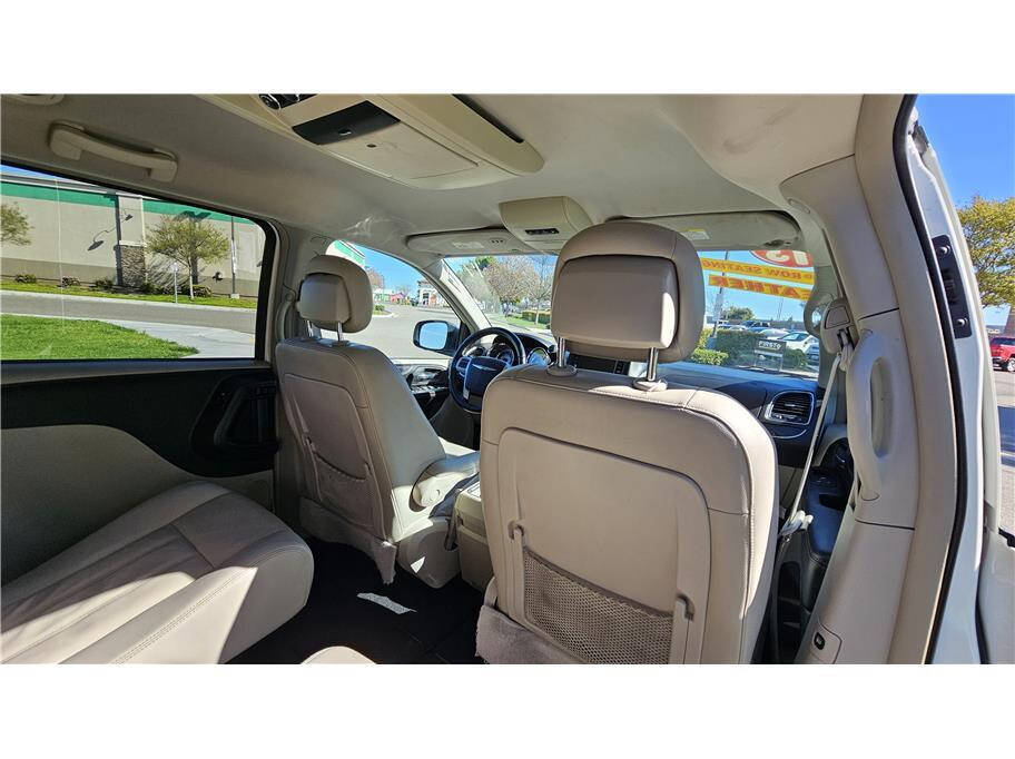 2013 Chrysler Town and Country for sale at VIP AUTO SALES, INC. in Modesto, CA