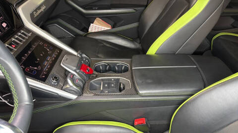 2020 Lamborghini Urus