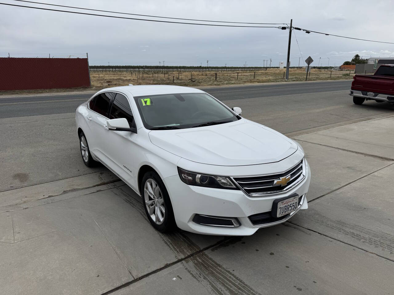 White 2017 Chevrolet Impala LT LT 4dr Sedan 1