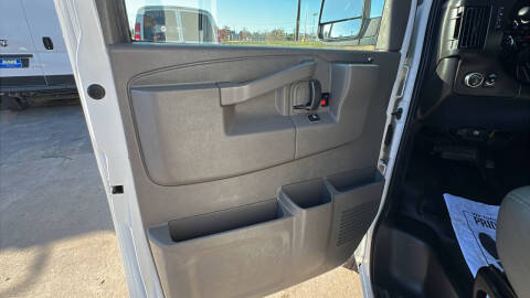 2022 Chevrolet Express 2500