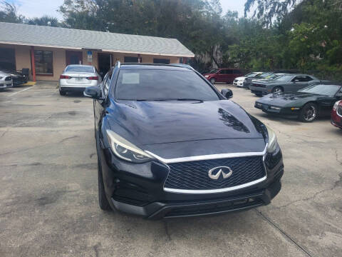 2017 Infiniti QX30 Luxury