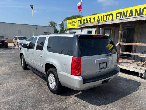 2011 GMC Yukon XL SLE