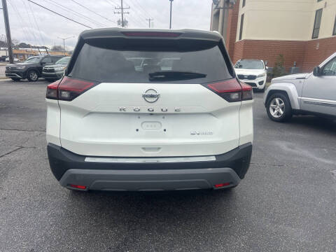 2021 Nissan Rogue SV