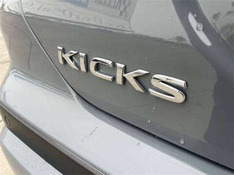 2023 Nissan Kicks SV