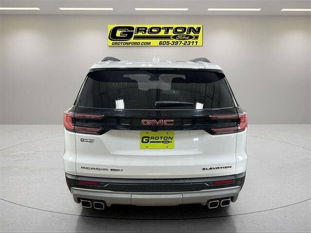 2025 GMC Acadia Elevation