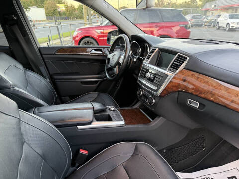 2013 Mercedes-Benz GL-Class GL 550 4MATIC