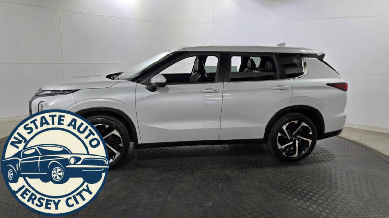 2022 Mitsubishi Outlander SE Launch Edition