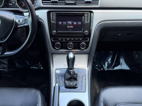 2019 Volkswagen Passat Wolfsburg