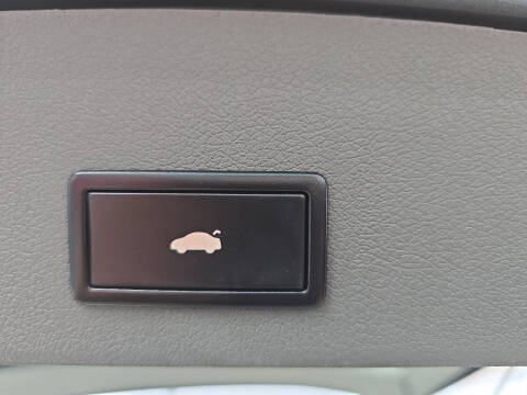 2012 Audi Q5 3.2 quattro Premium Plus