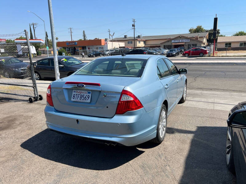 2010 Ford Fusion Hybrid photo 3