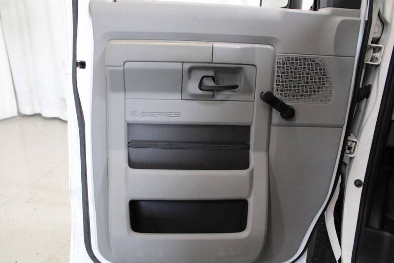 2013 Ford E-Series E-350 SD