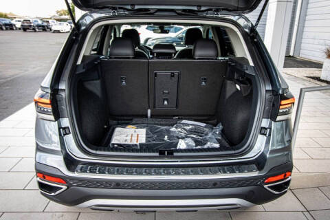 2026 Volkswagen Taos SE