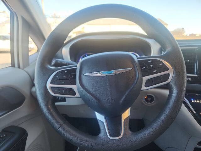 2017 Chrysler Pacifica Hybrid Touring Plus