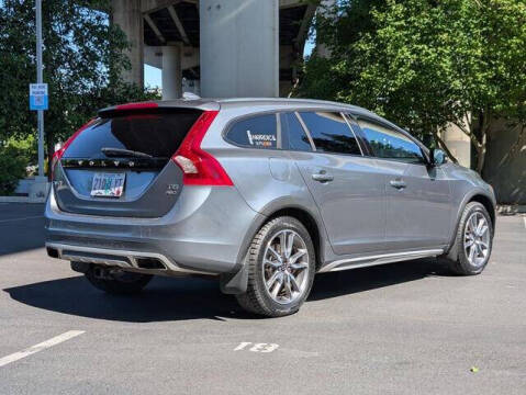 2018 Volvo V60 Cross Country T5 Premier
