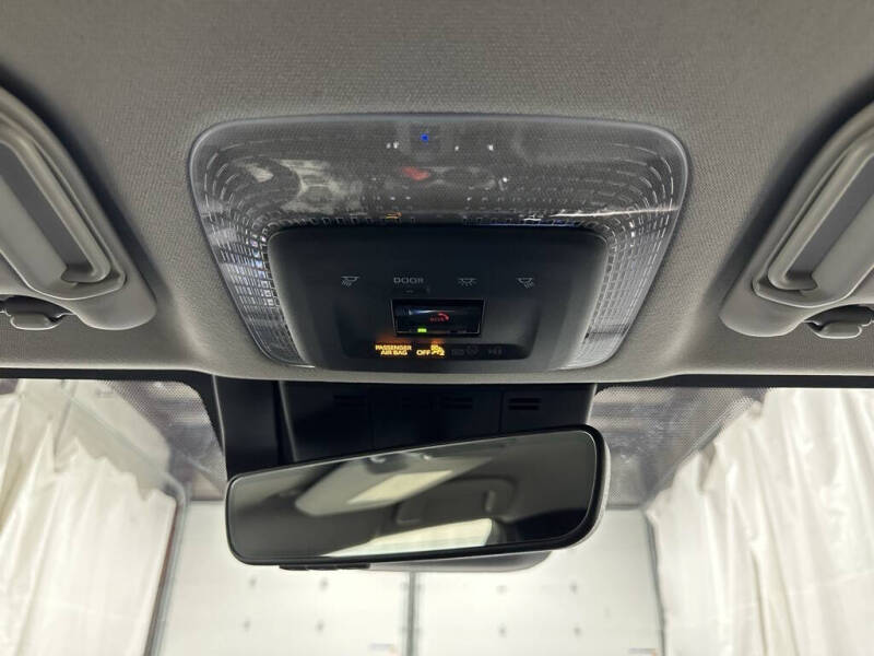 2025 Toyota Prius XLE