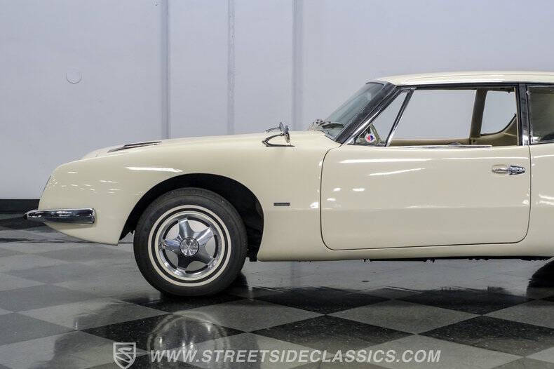 1963 Studebaker Avanti
