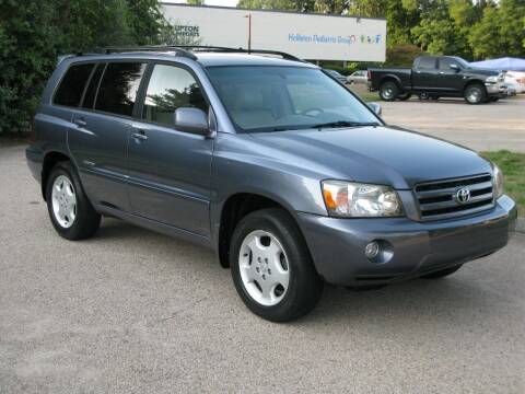 2007 Toyota Highlander for sale at The Car Vault in Holliston MA