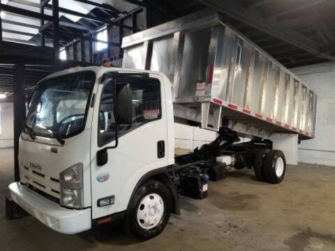 2011 Isuzu NPR-HD