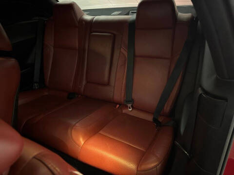 2015 Dodge Challenger SXT Plus